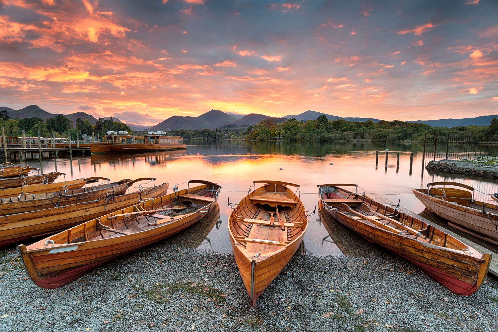 Sunset at Derwent water in Keswick
