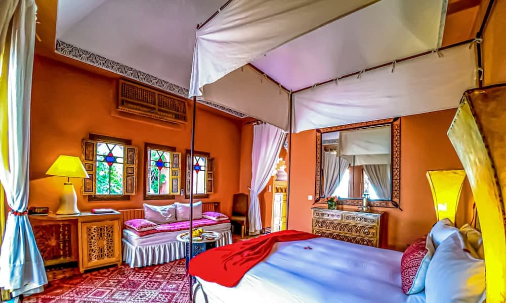 Riad Kaiss by Anika