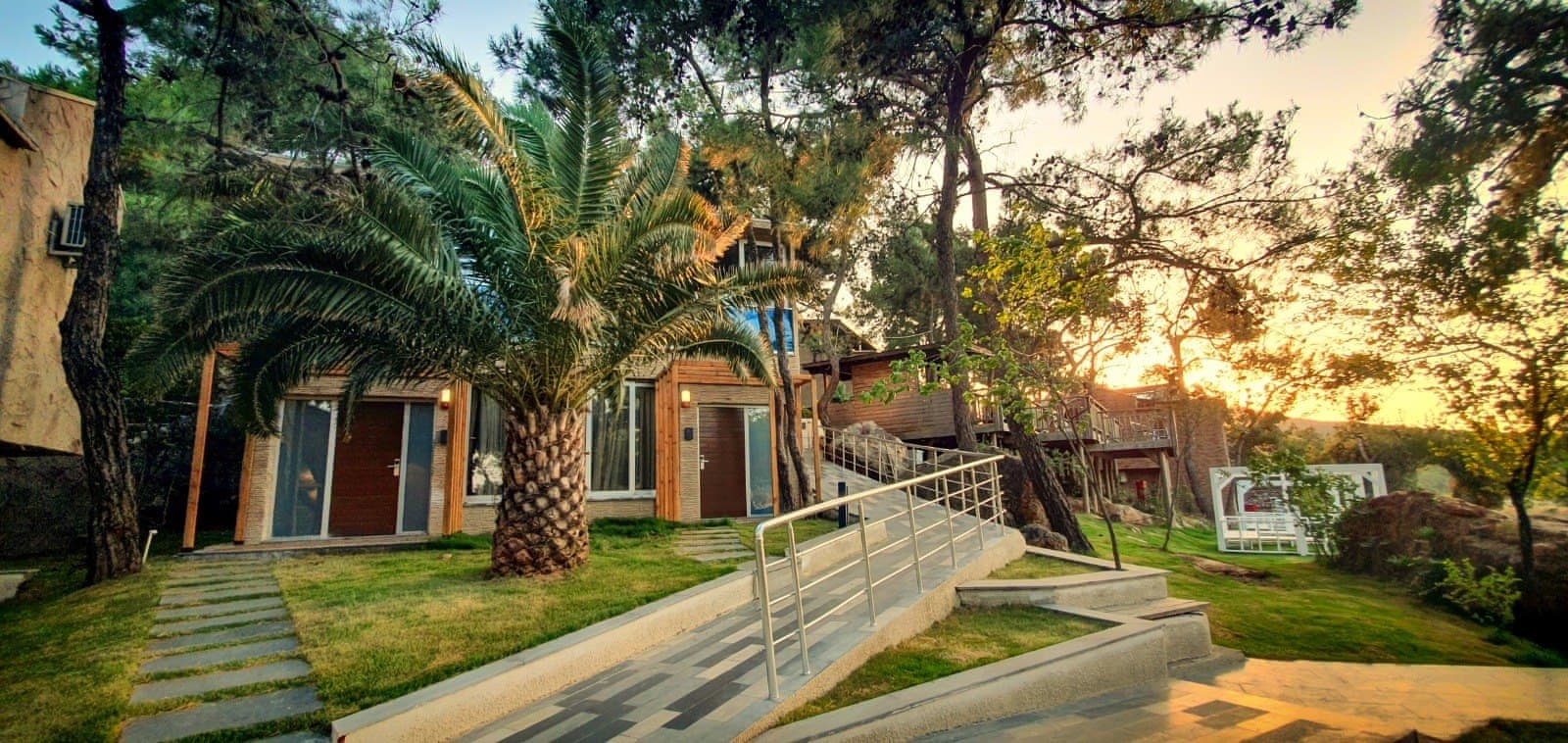 Ivy Sailing Resort